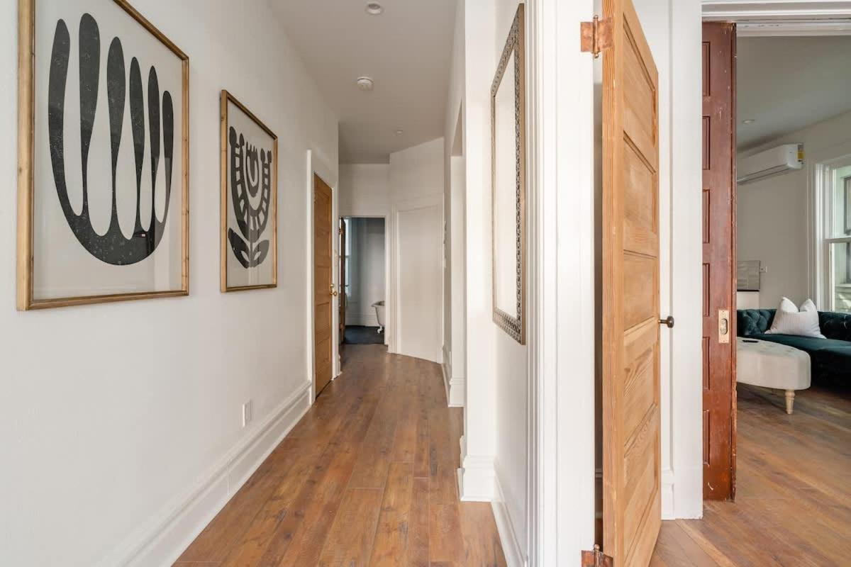 - The Retrouvailles Suite- Espresso & Craft Brews Apartment *